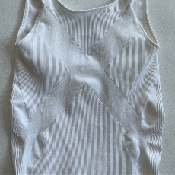 Blanqi Everyday Maternity Belly Support Tank Top in White S - Picture 8 of 9